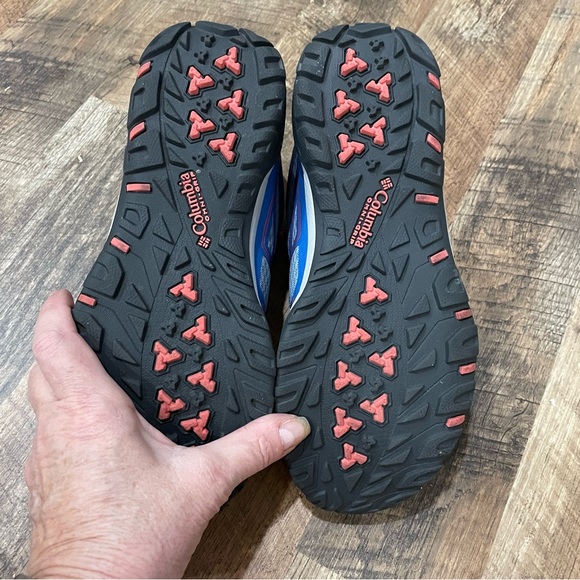 Columbia Pine Bluffs Waterproof Sneakers - Picture 6 of 8